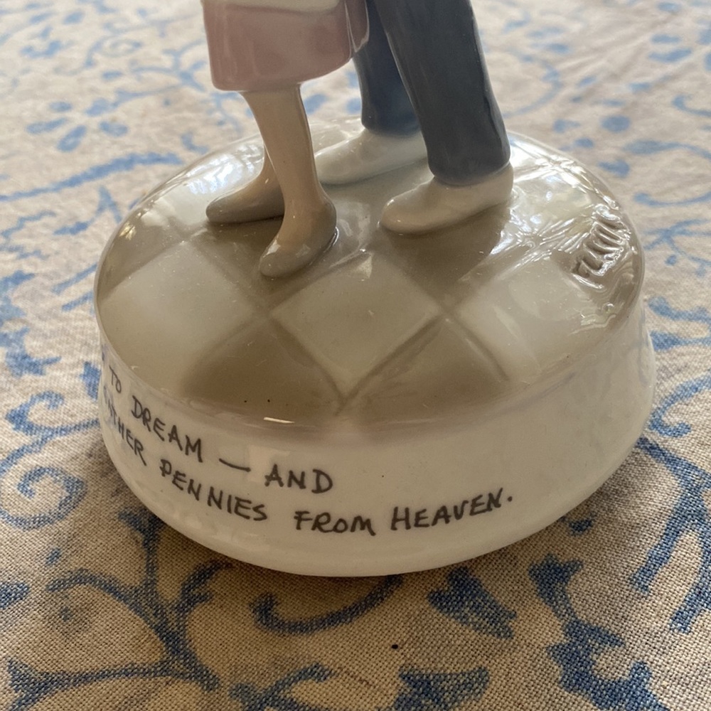 Vintage 1984 Flavia “The Dance Lesson” music box figurine.  Collector’s item. - Picture 8 of 12